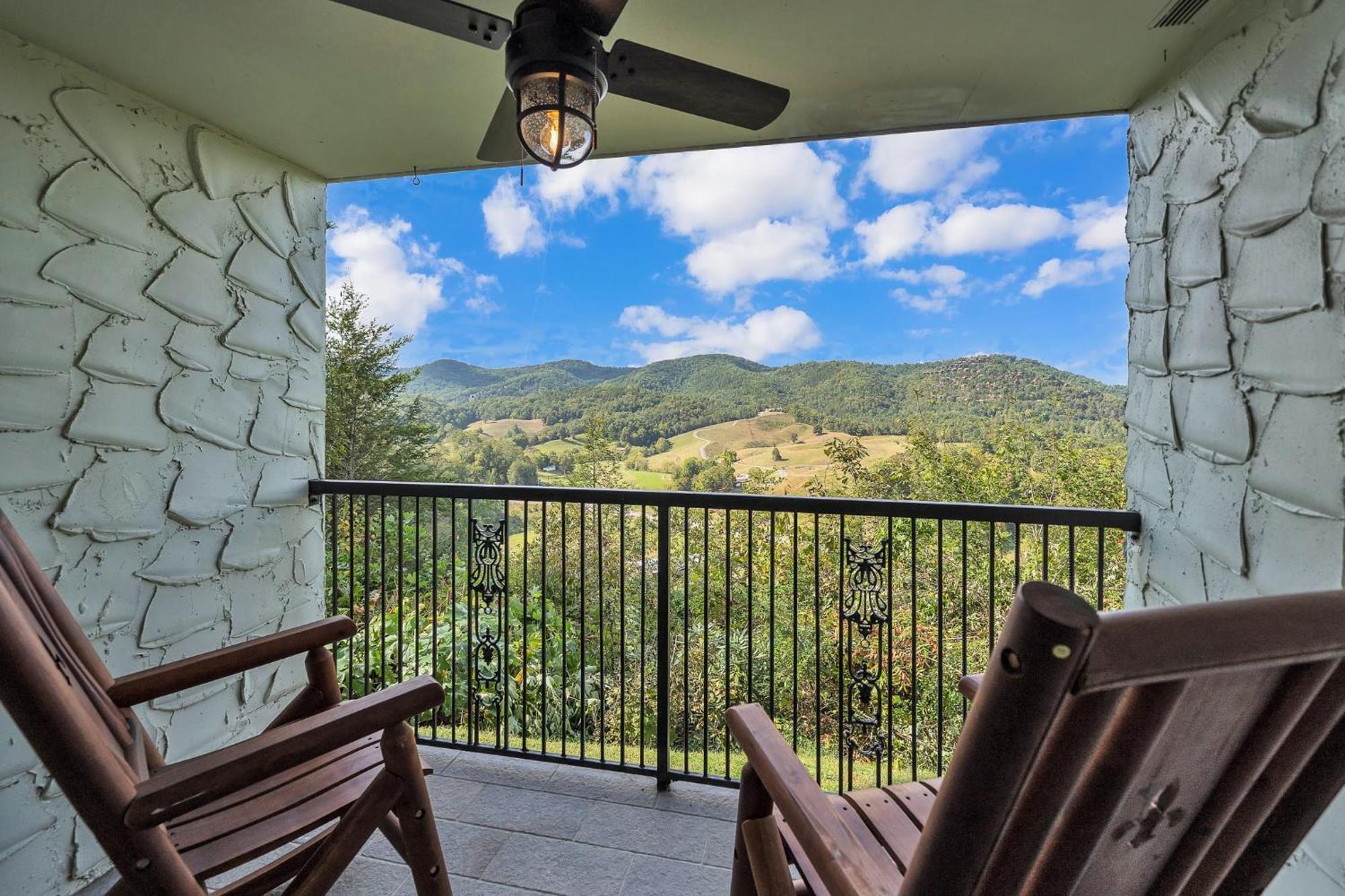 Ferienwohnung Mountain Views At Dolly'S Castle Unit 2 Sevierville Exterior foto